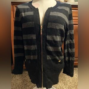 Cable & Gauge long-sleeved sweater